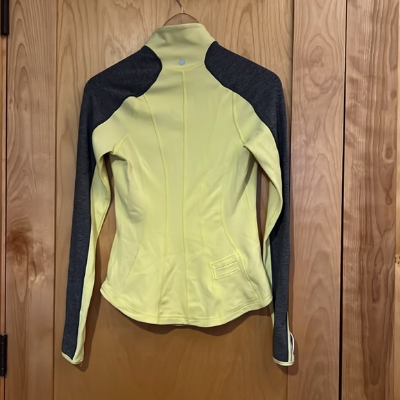Lululemon Half-Zip Jacket Reflective Running Yoga Gray Yellow Sz S - Picture 5 of 7